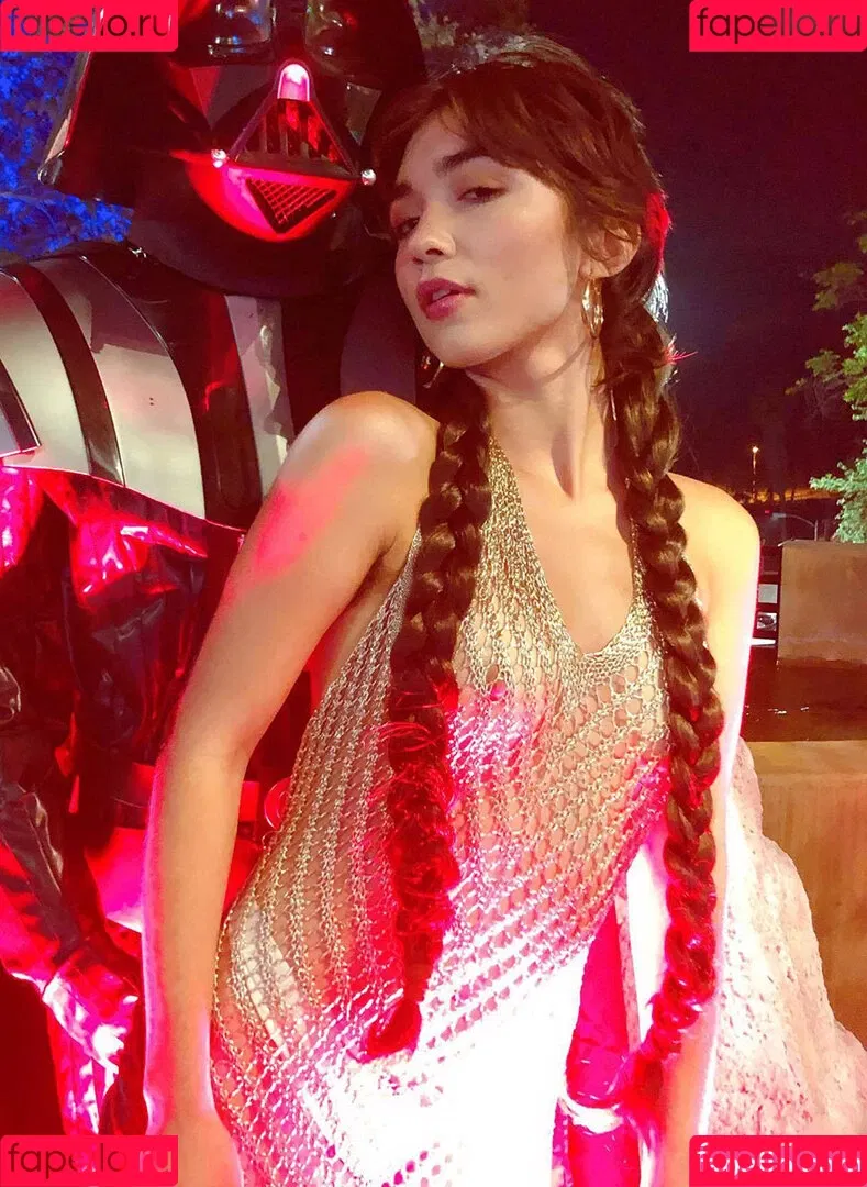 Rowan Blanchard / Simp Chat / rowanblanchard Onlyfans Photo Gallery 