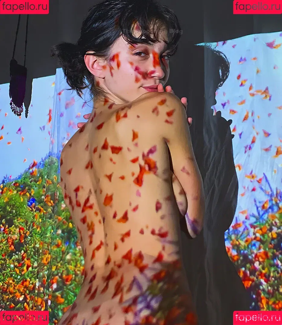 Rowan Blanchard / Simp Chat / rowanblanchard Onlyfans Photo Gallery 