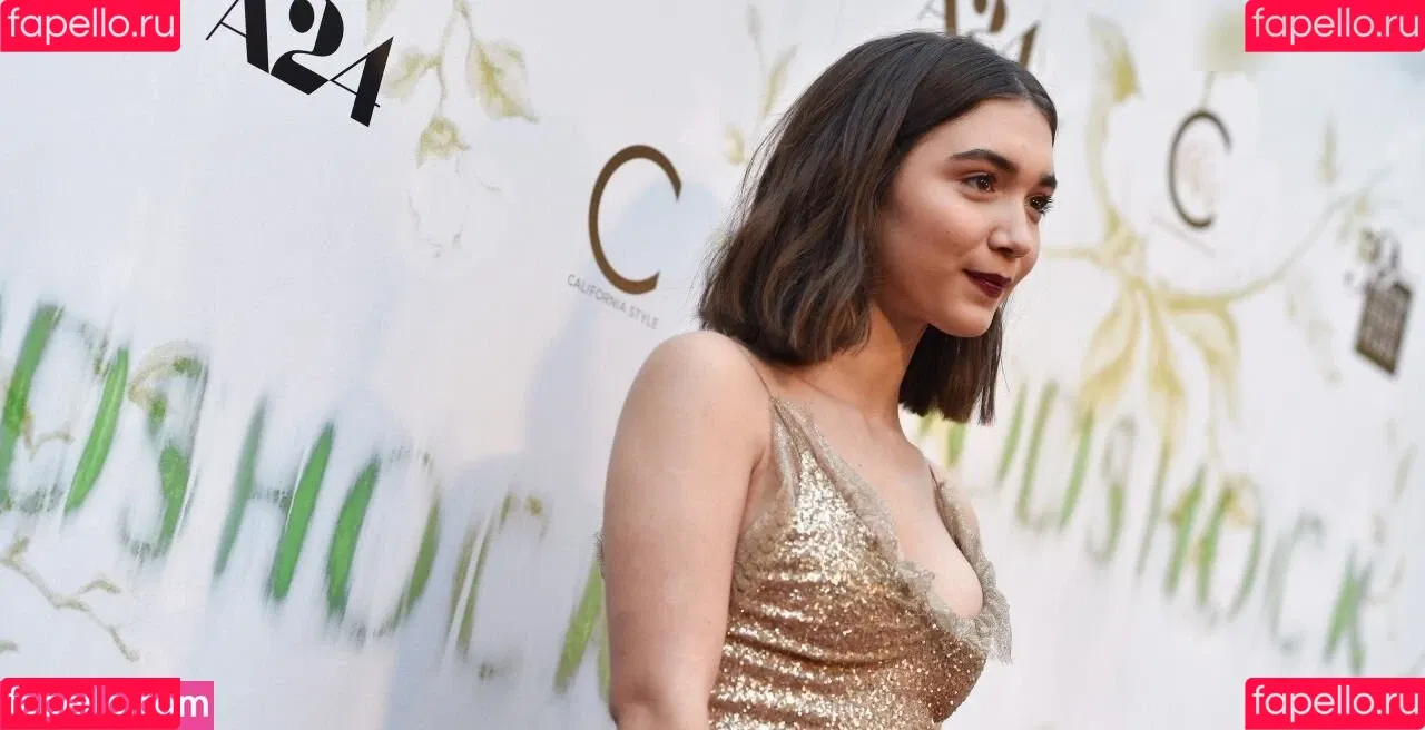 Rowan Blanchard / Simp Chat / rowanblanchard Onlyfans Photo Gallery 
