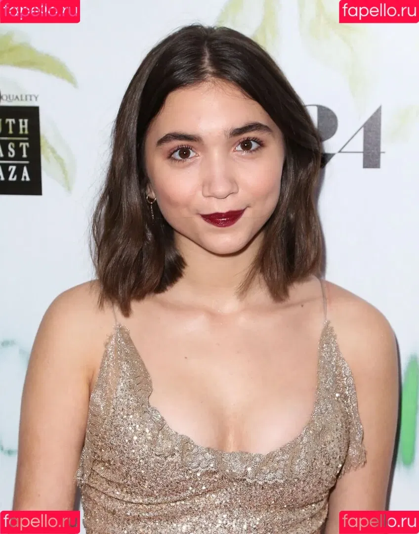 Rowan Blanchard / Simp Chat / rowanblanchard Onlyfans Photo Gallery 