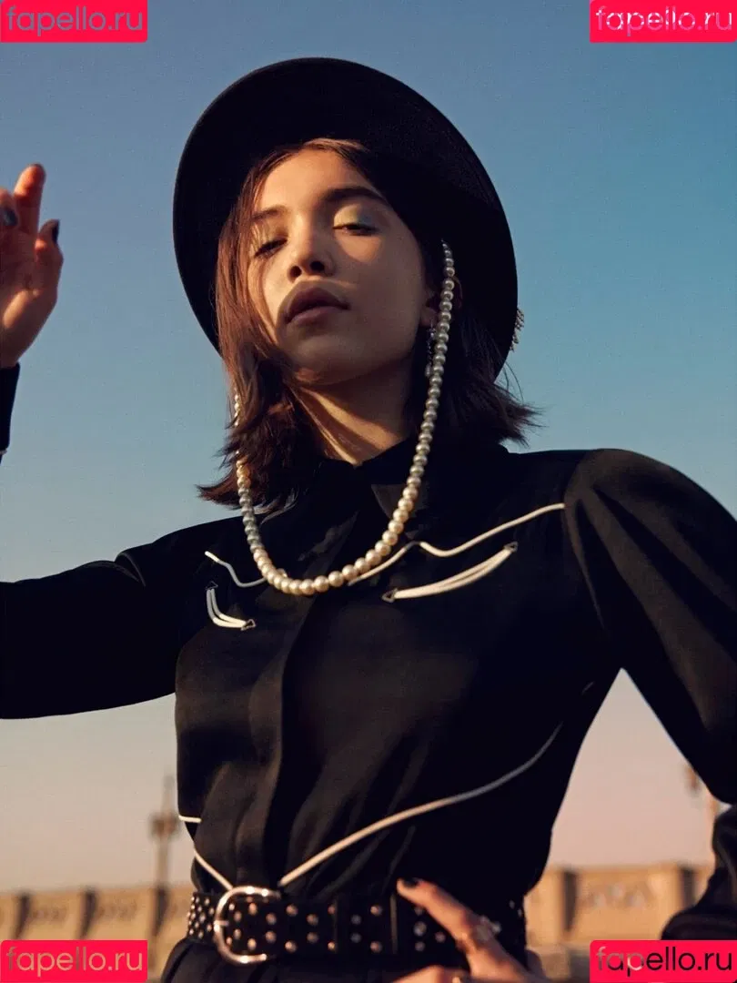 Rowan Blanchard / Simp Chat / rowanblanchard Onlyfans Photo Gallery 