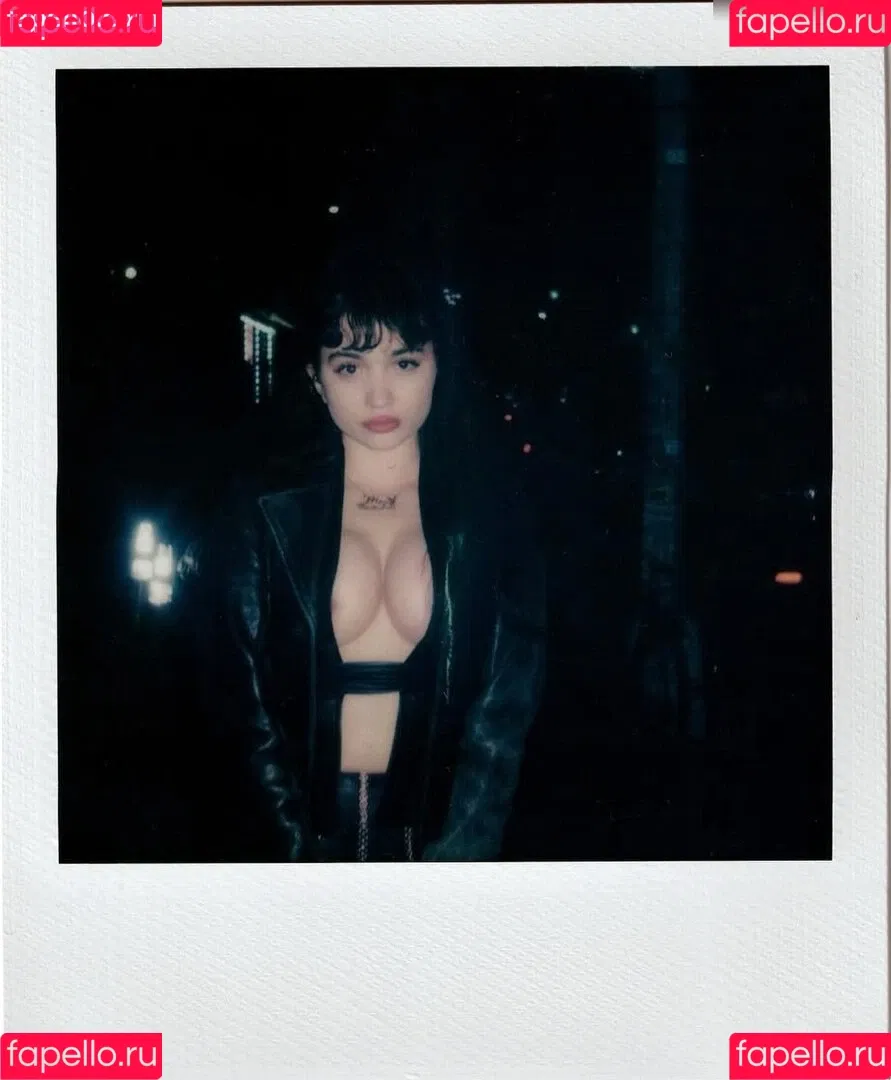 Rowan Blanchard / Simp Chat / rowanblanchard Onlyfans Photo Gallery 