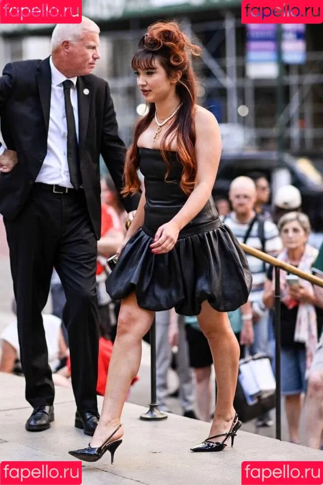Rowan Blanchard / Simp Chat / rowanblanchard Onlyfans Photo Gallery 