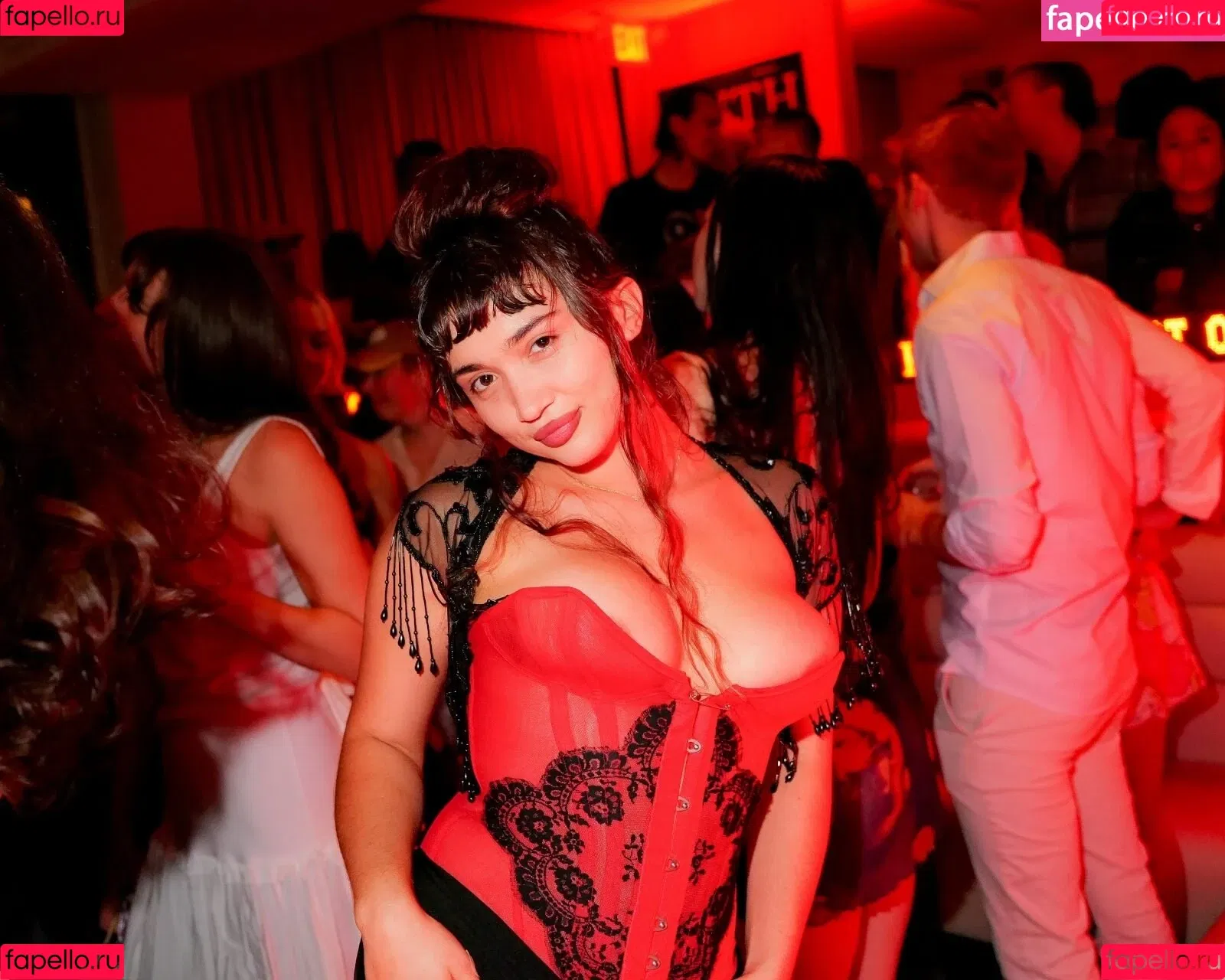 Rowan Blanchard / Simp Chat / rowanblanchard Onlyfans Photo Gallery 