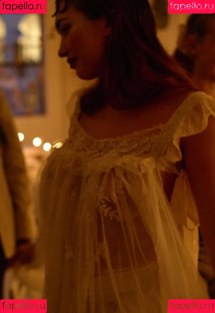 Rowan Blanchard / Simp Chat / rowanblanchard Onlyfans Photo Gallery 