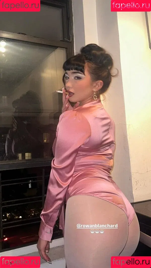 Rowan Blanchard / Simp Chat / rowanblanchard Onlyfans Photo Gallery 