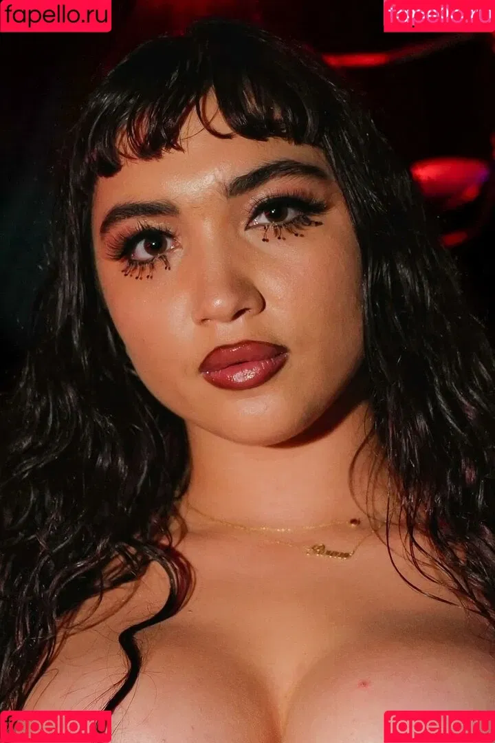 Rowan Blanchard / Simp Chat / rowanblanchard Onlyfans Photo Gallery 