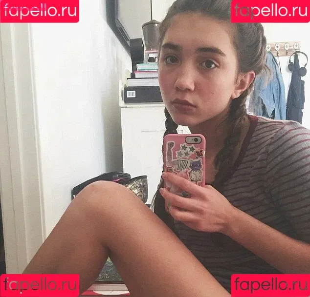 Rowan Blanchard / Simp Chat / rowanblanchard Onlyfans Photo Gallery 