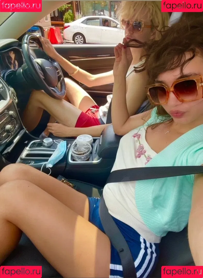 Rowan Blanchard / Simp Chat / rowanblanchard Onlyfans Photo Gallery 
