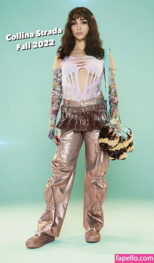 Rowan Blanchard / Simp Chat / rowanblanchard Onlyfans Photo Gallery 