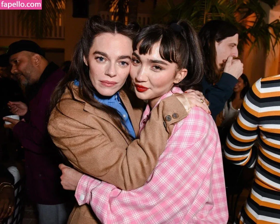 Rowan Blanchard / Simp Chat / rowanblanchard Onlyfans Photo Gallery 