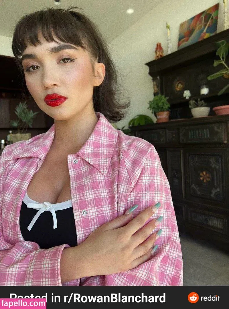 Rowan Blanchard / Simp Chat / rowanblanchard Onlyfans Photo Gallery 