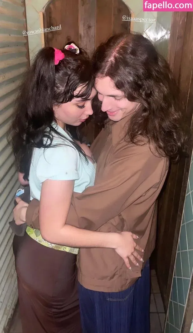 Rowan Blanchard / Simp Chat / rowanblanchard Onlyfans Photo Gallery 