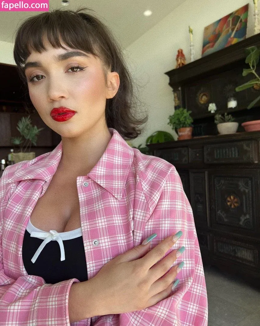 Rowan Blanchard / Simp Chat / rowanblanchard Onlyfans Photo Gallery 