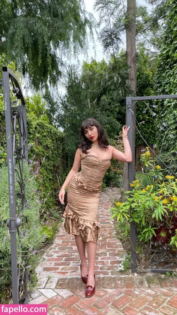 Rowan Blanchard / Simp Chat / rowanblanchard Onlyfans Photo Gallery 