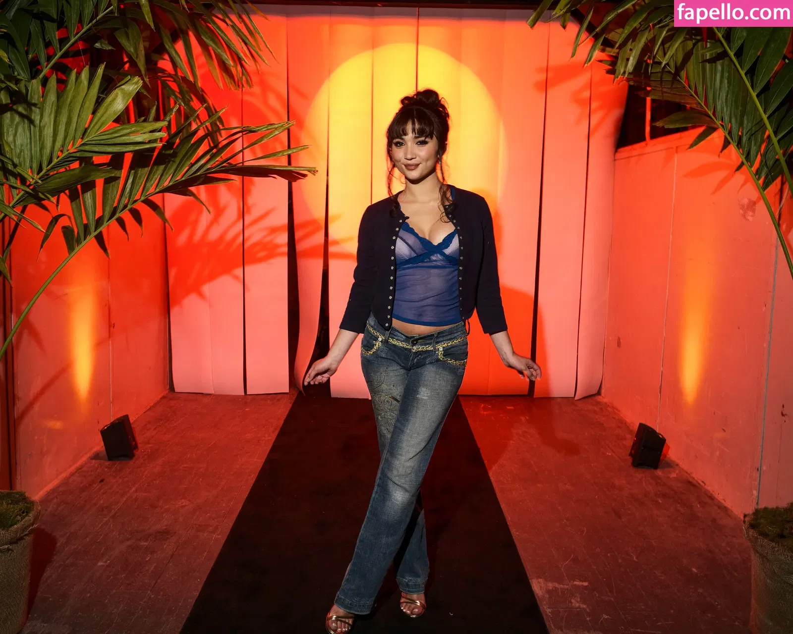 Rowan Blanchard / Simp Chat / rowanblanchard Onlyfans Photo Gallery 