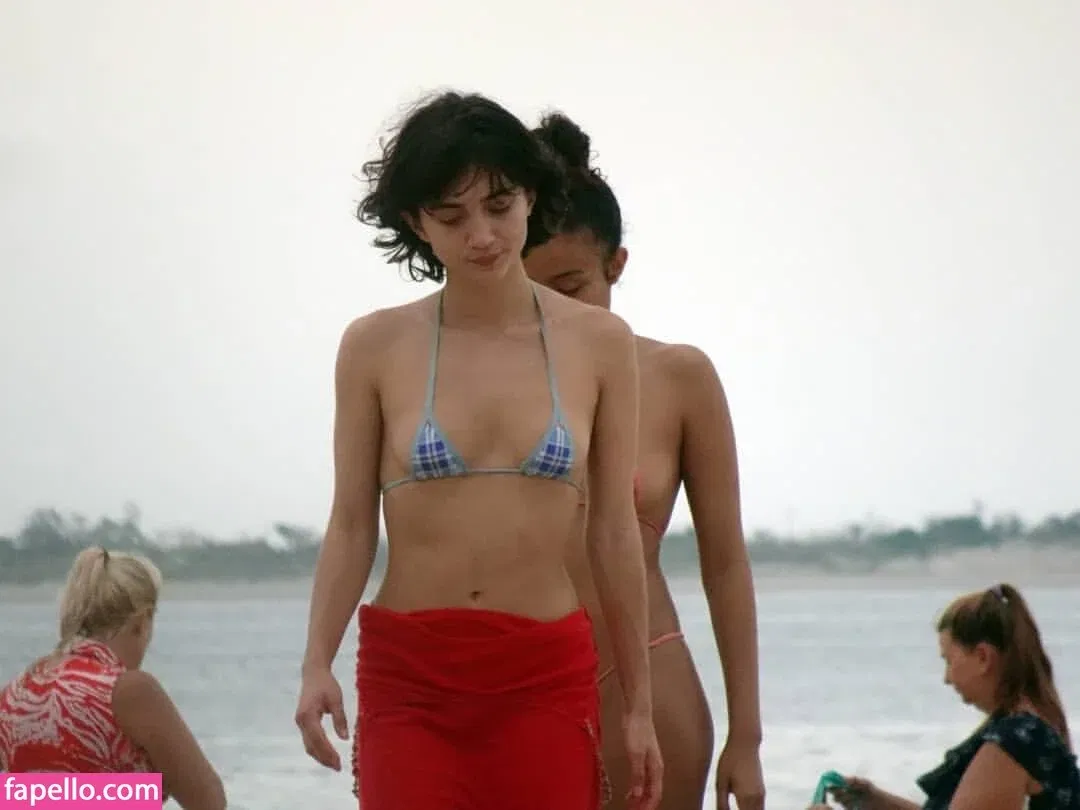 Rowan Blanchard / Simp Chat / rowanblanchard Onlyfans Photo Gallery 