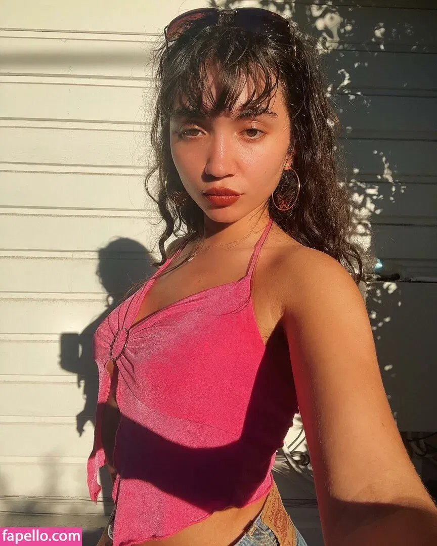Rowan Blanchard / Simp Chat / rowanblanchard Onlyfans Photo Gallery 