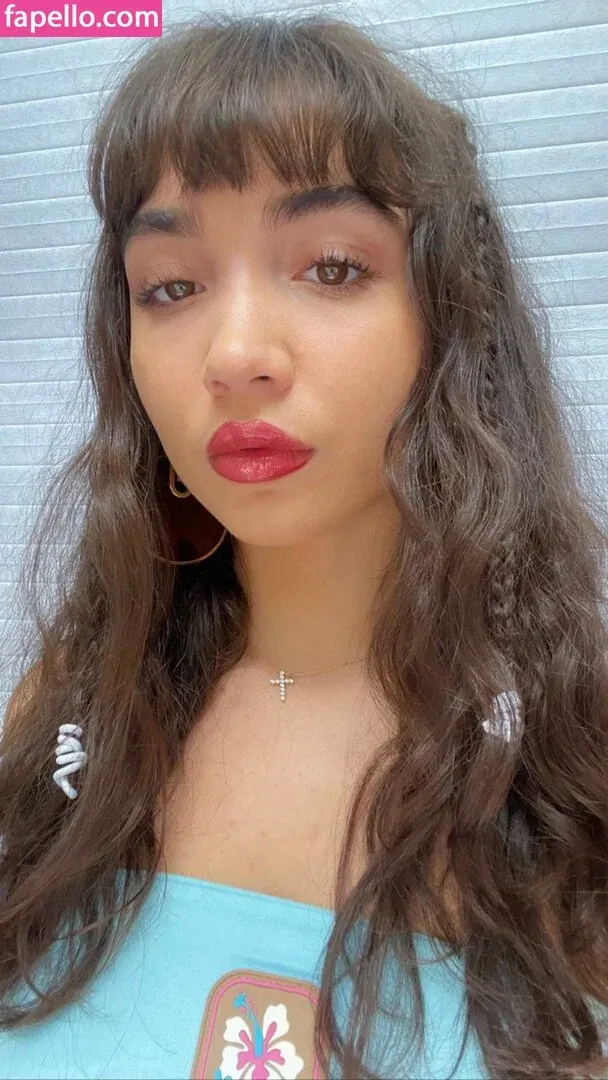 Rowan Blanchard / Simp Chat / rowanblanchard Onlyfans Photo Gallery 