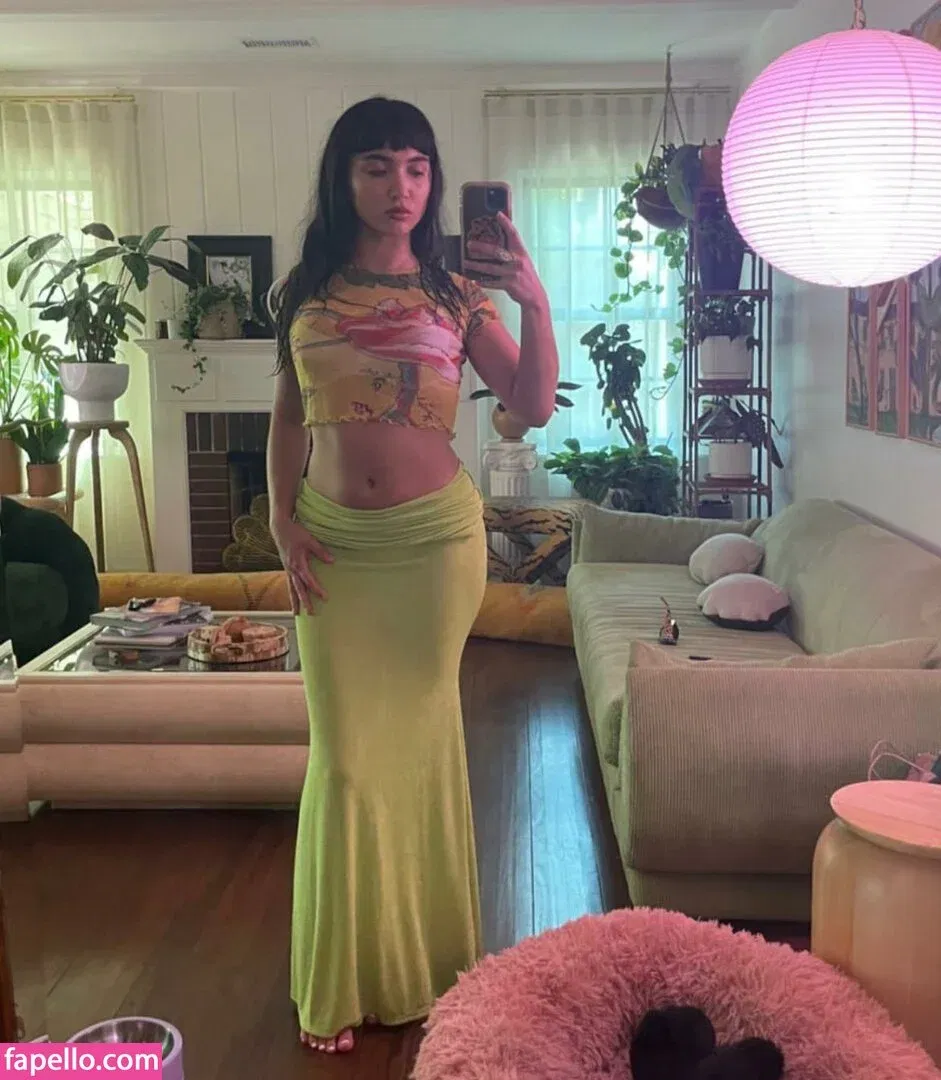 Rowan Blanchard / Simp Chat / rowanblanchard Onlyfans Photo Gallery 