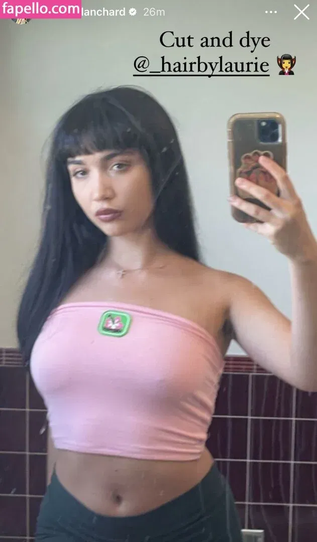 Rowan Blanchard / Simp Chat / rowanblanchard Onlyfans Photo Gallery 