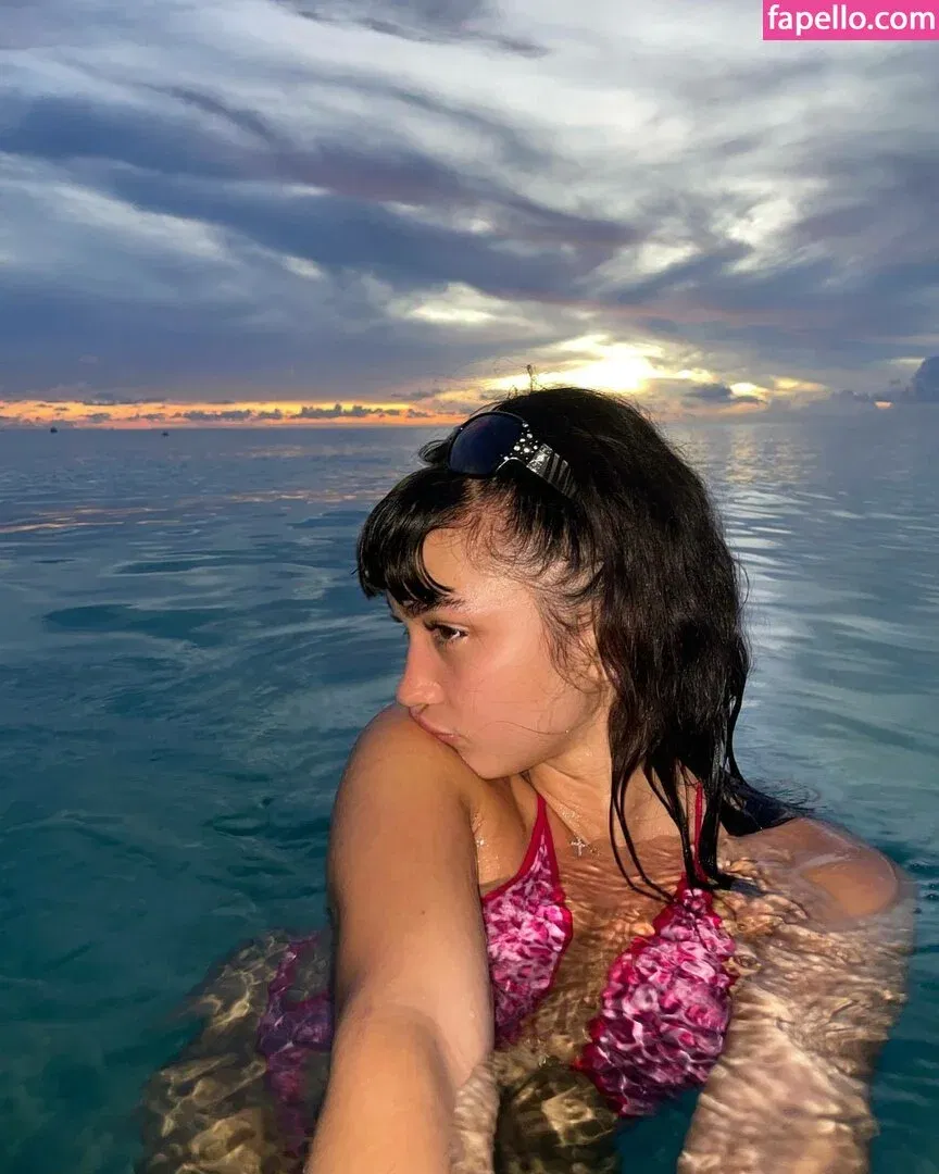 Rowan Blanchard / Simp Chat / rowanblanchard Onlyfans Photo Gallery 