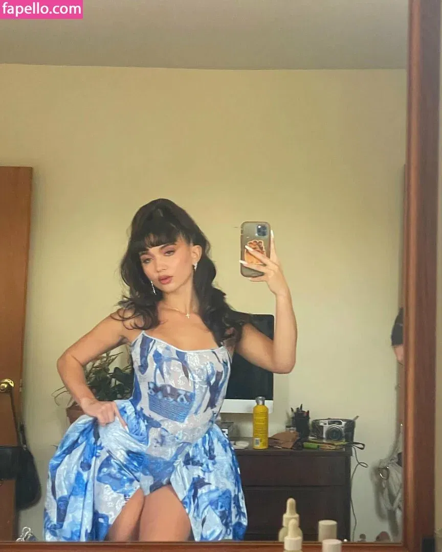 Rowan Blanchard / Simp Chat / rowanblanchard Onlyfans Photo Gallery 