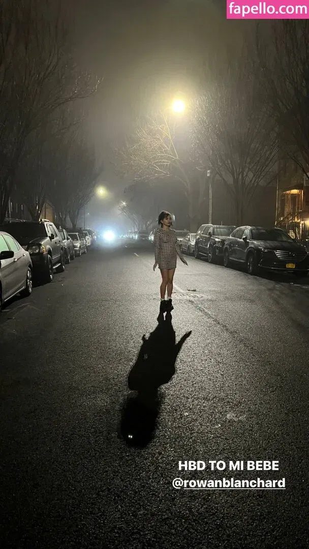 Rowan Blanchard / Simp Chat / rowanblanchard Onlyfans Photo Gallery 