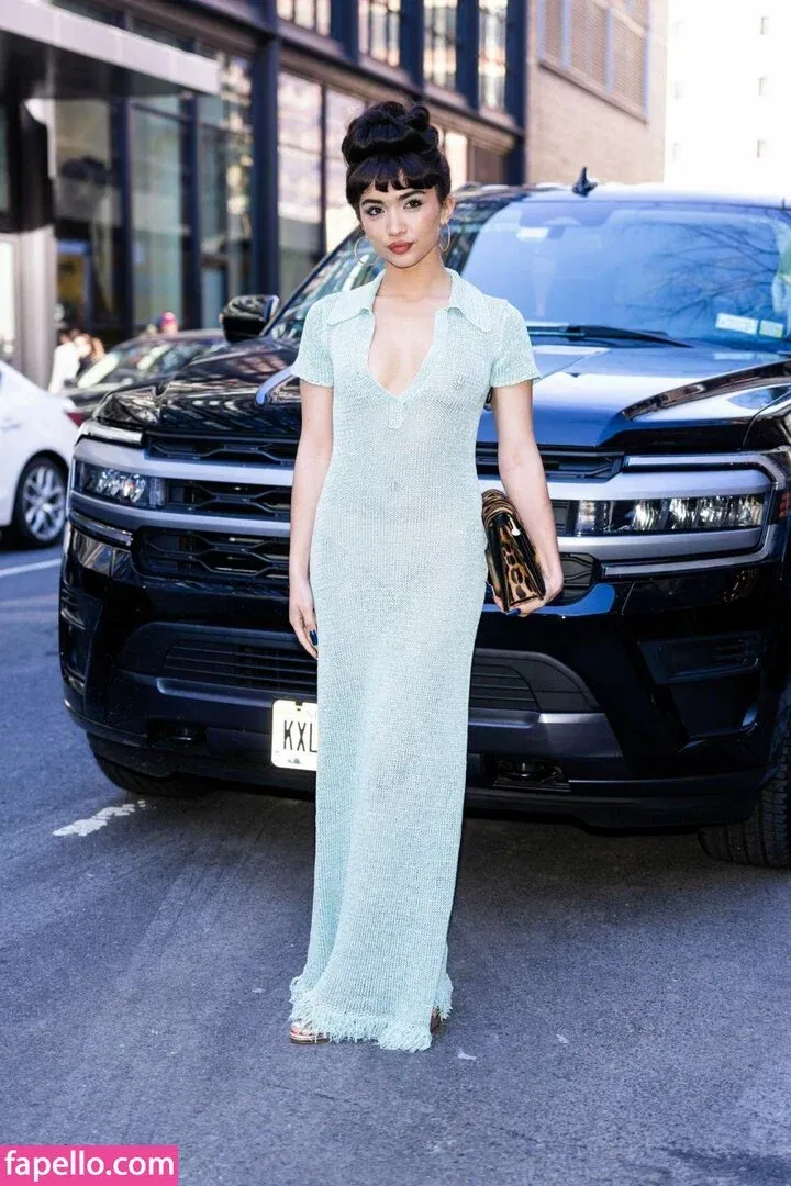 Rowan Blanchard / Simp Chat / rowanblanchard Onlyfans Photo Gallery 