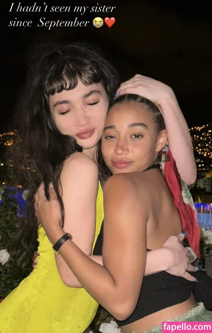 Rowan Blanchard / Simp Chat / rowanblanchard Onlyfans Photo Gallery 