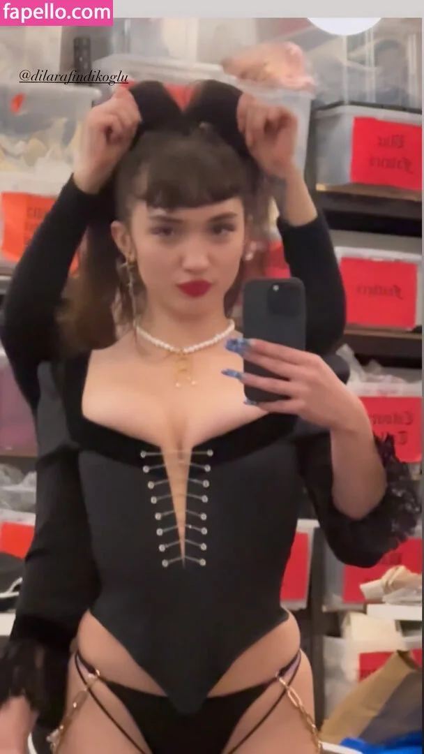 Rowan Blanchard / Simp Chat / rowanblanchard Onlyfans Photo Gallery 