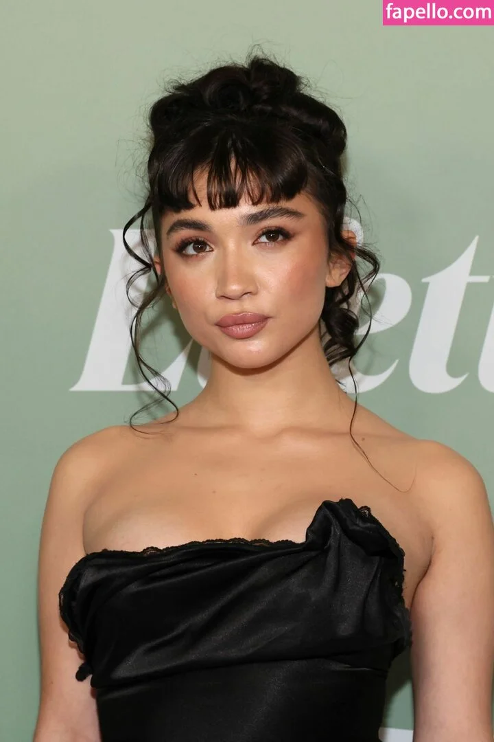 Rowan Blanchard / Simp Chat / rowanblanchard Onlyfans Photo Gallery 