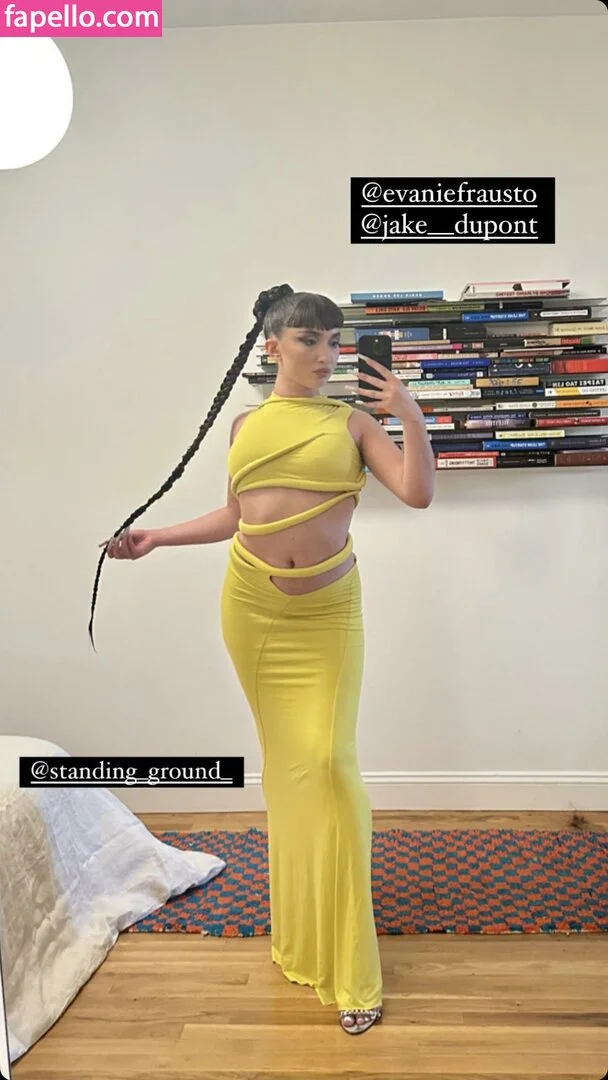 Rowan Blanchard / Simp Chat / rowanblanchard Onlyfans Photo Gallery 