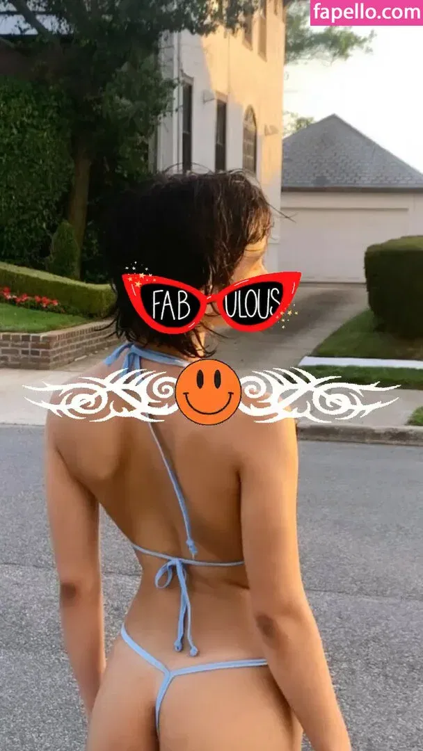 Rowan Blanchard / Simp Chat / rowanblanchard Onlyfans Photo Gallery 