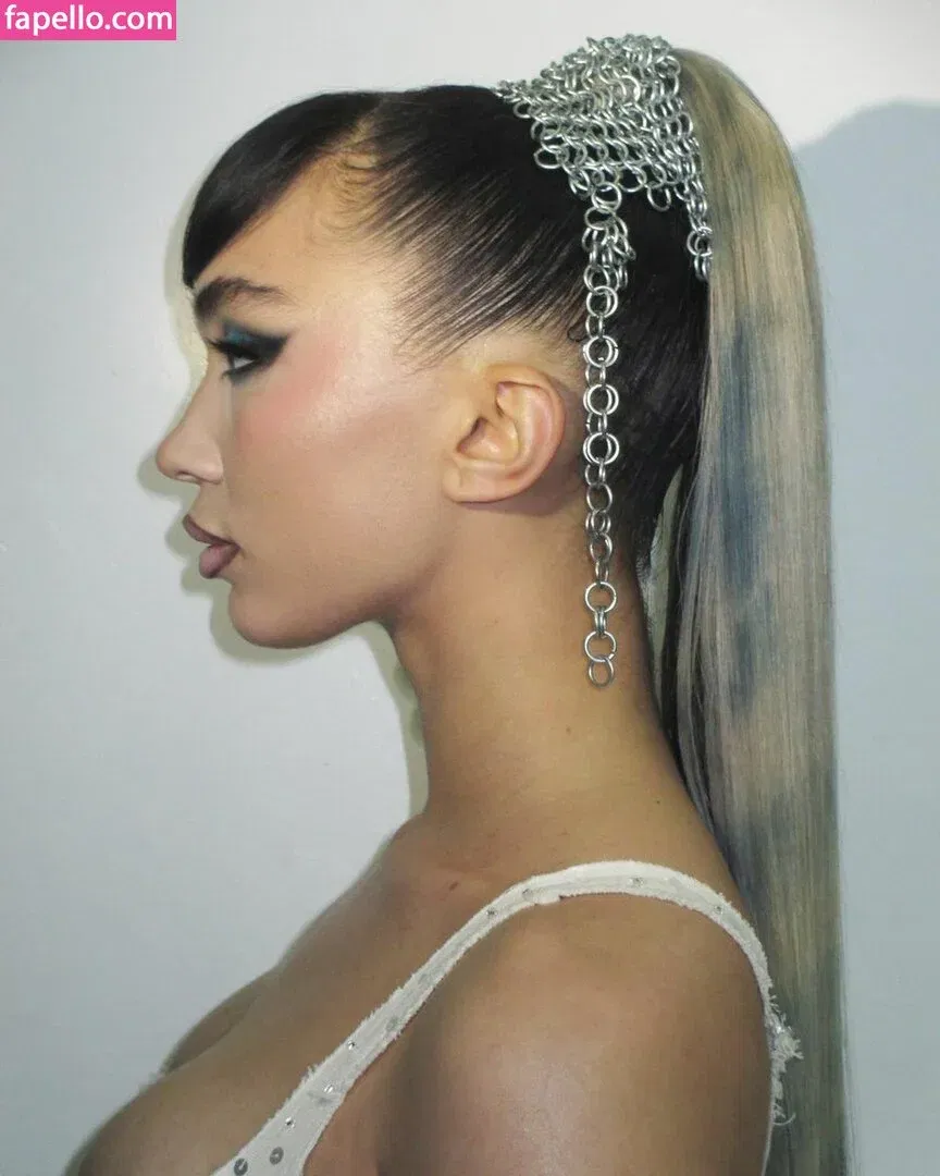 Rowan Blanchard / Simp Chat / rowanblanchard Onlyfans Photo Gallery 