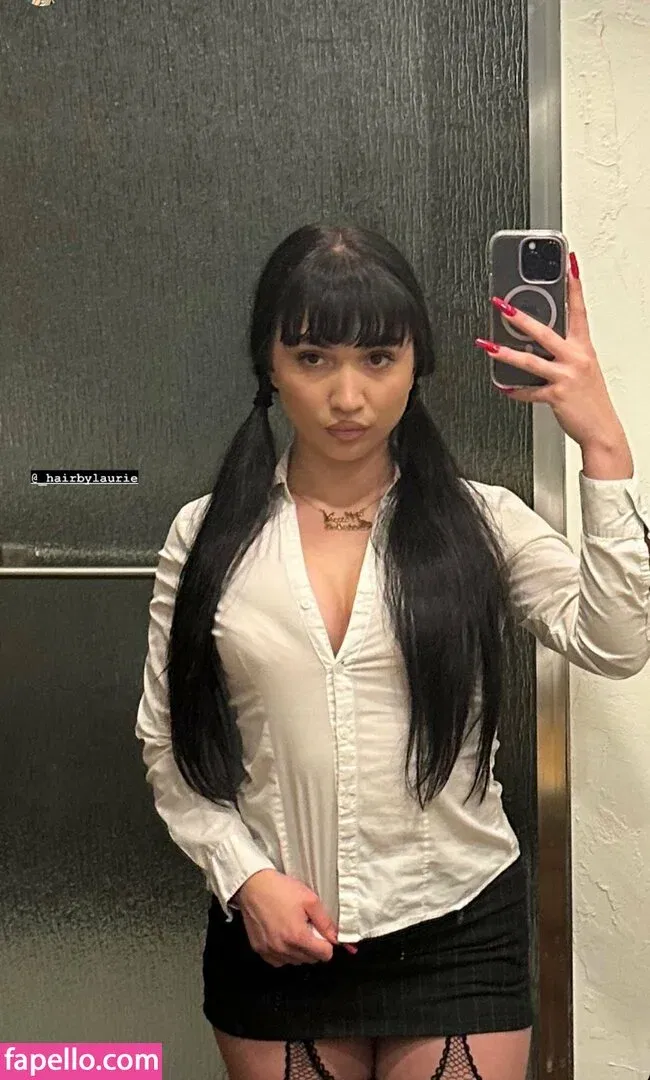 Rowan Blanchard / Simp Chat / rowanblanchard Onlyfans Photo Gallery 