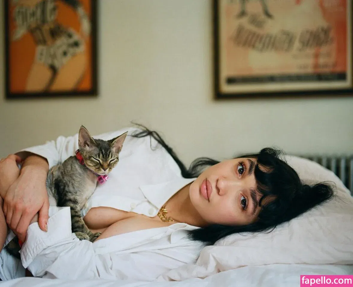 Rowan Blanchard / Simp Chat / rowanblanchard Onlyfans Photo Gallery 