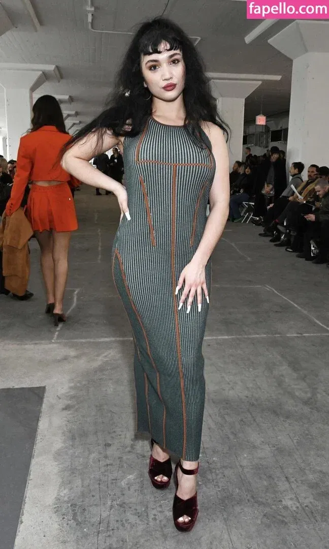 Rowan Blanchard / Simp Chat / rowanblanchard Onlyfans Photo Gallery 