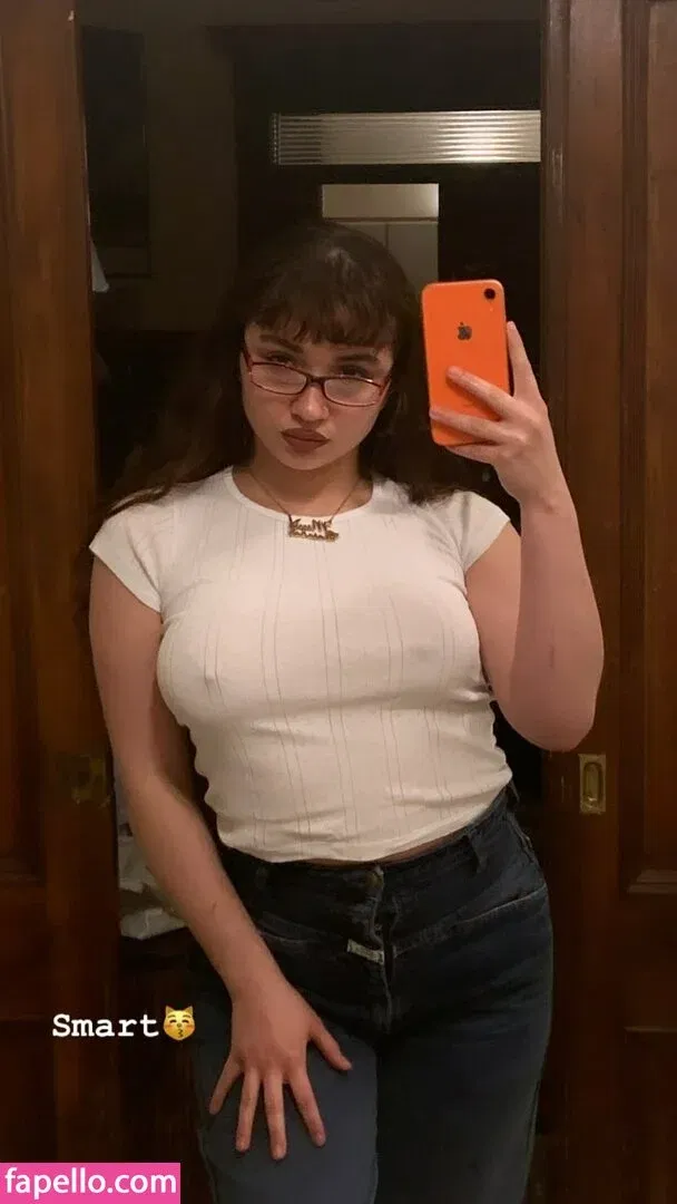 Rowan Blanchard / Simp Chat / rowanblanchard Onlyfans Photo Gallery 