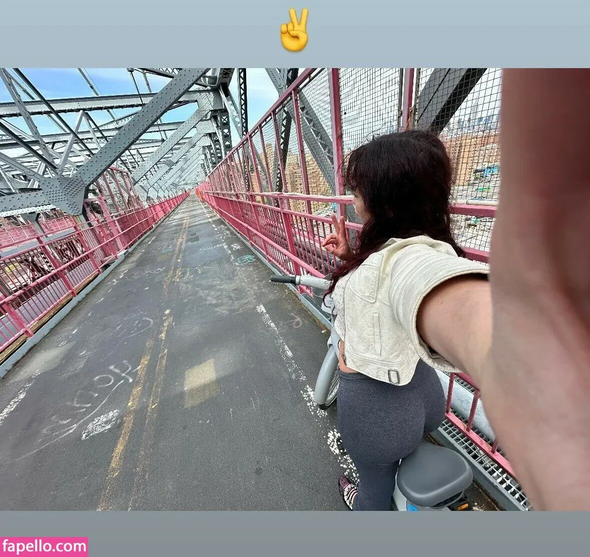 Rowan Blanchard / Simp Chat / rowanblanchard Onlyfans Photo Gallery 