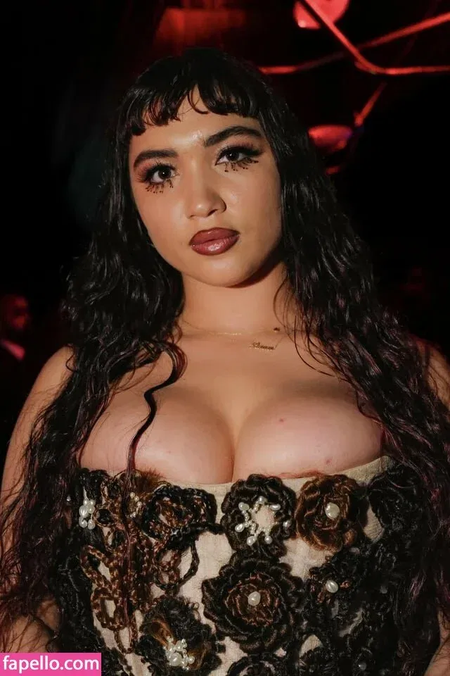 Rowan Blanchard / Simp Chat / rowanblanchard Onlyfans Photo Gallery 