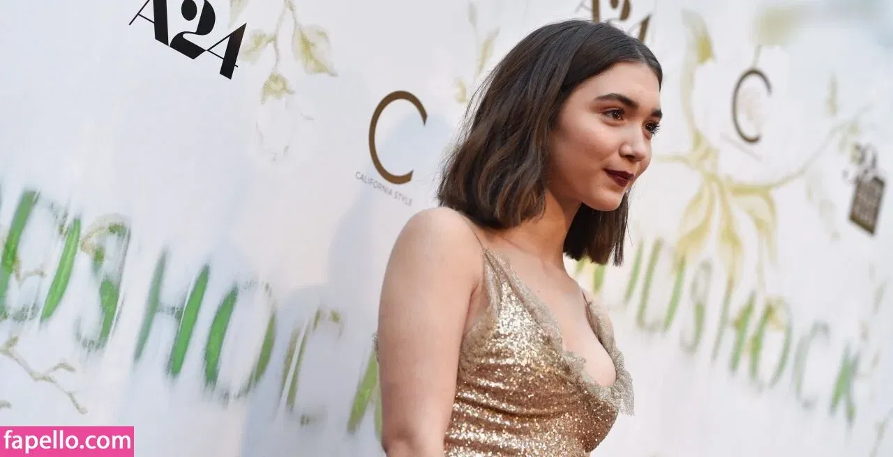 Rowan Blanchard / Simp Chat / rowanblanchard Onlyfans Photo Gallery 