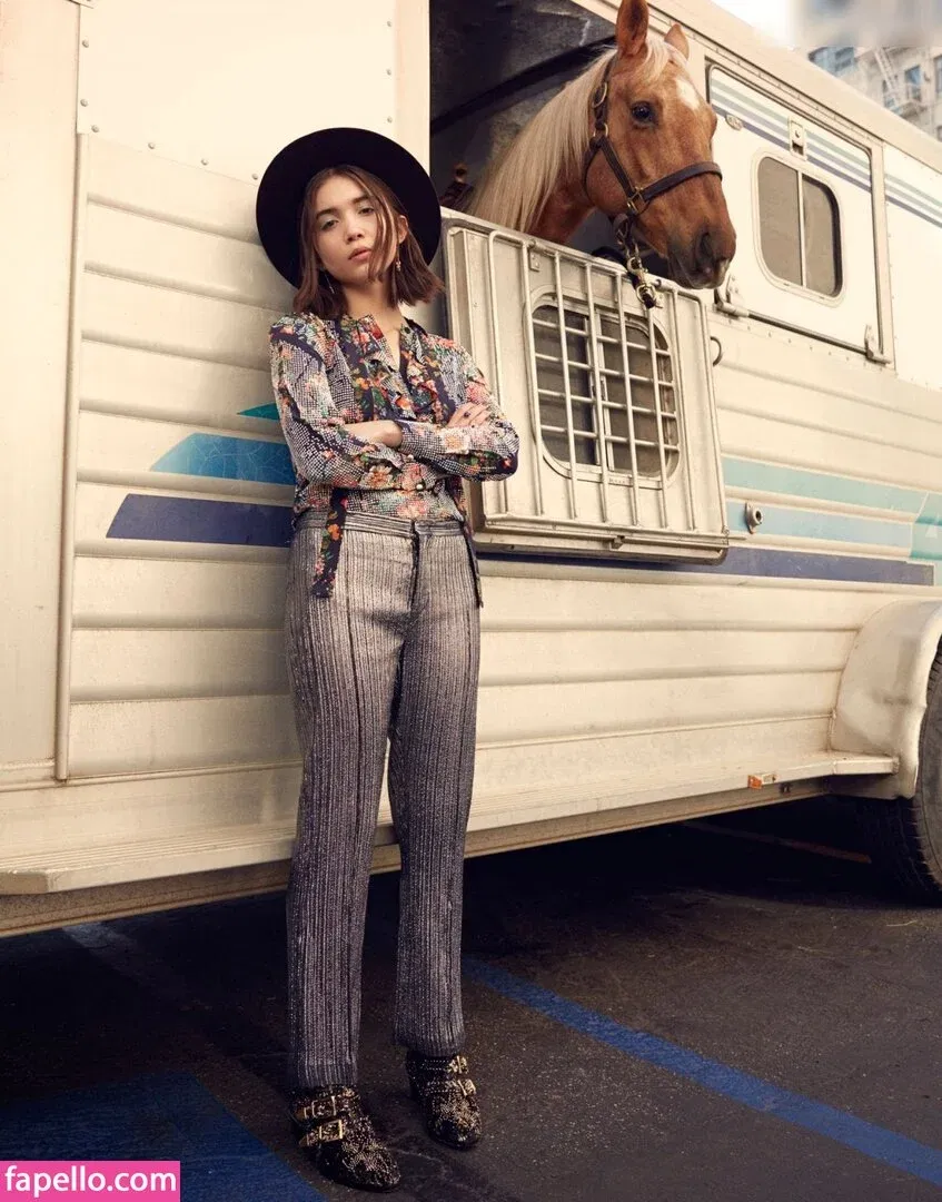 Rowan Blanchard / Simp Chat / rowanblanchard Onlyfans Photo Gallery 