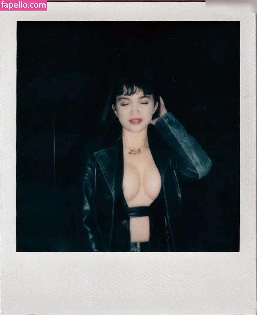 Rowan Blanchard / Simp Chat / rowanblanchard Onlyfans Photo Gallery 