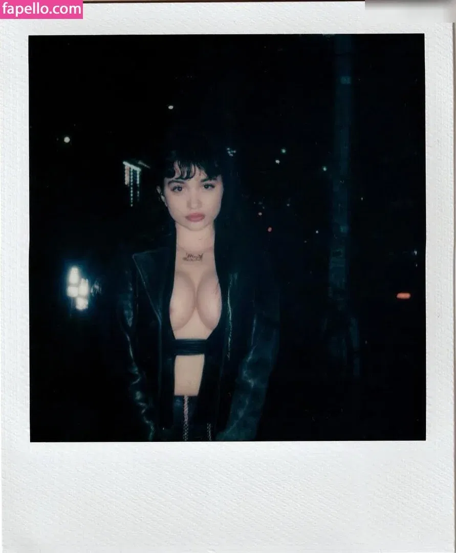 Rowan Blanchard / Simp Chat / rowanblanchard Onlyfans Photo Gallery 