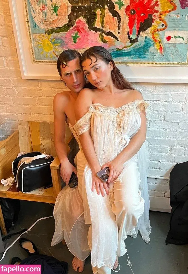 Rowan Blanchard / Simp Chat / rowanblanchard Onlyfans Photo Gallery 