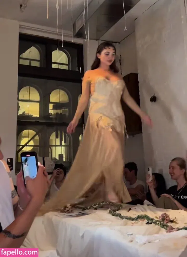 Rowan Blanchard / Simp Chat / rowanblanchard Onlyfans Photo Gallery 