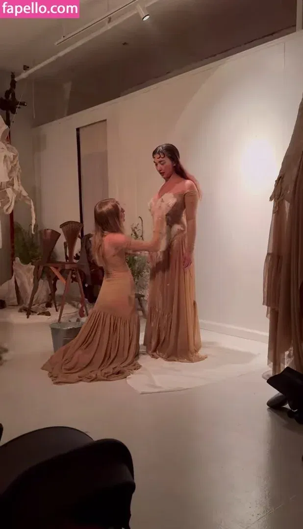 Rowan Blanchard / Simp Chat / rowanblanchard Onlyfans Photo Gallery 