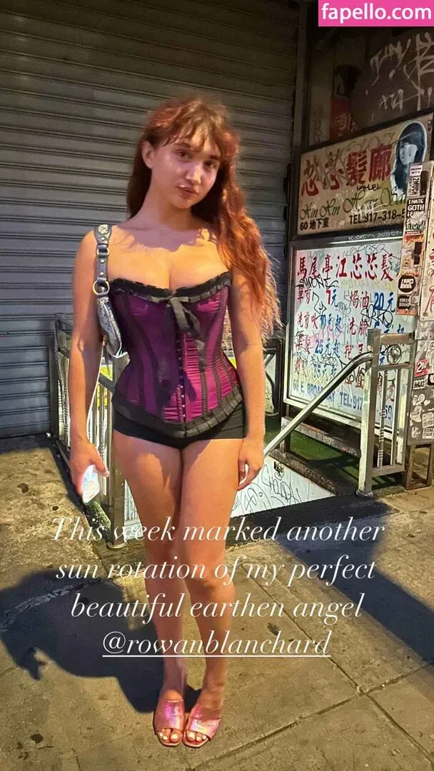 Rowan Blanchard / Simp Chat / rowanblanchard Onlyfans Photo Gallery 