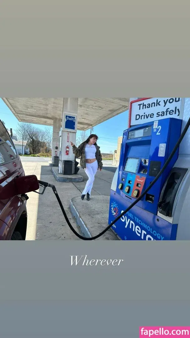 Rowan Blanchard / Simp Chat / rowanblanchard Onlyfans Photo Gallery 